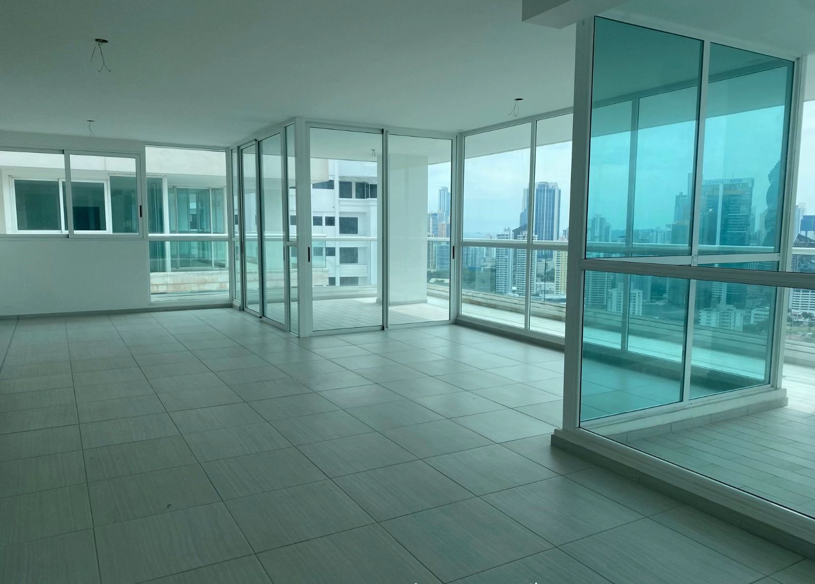 The Towers Residences – Penthouse Calle 50 foto 5
