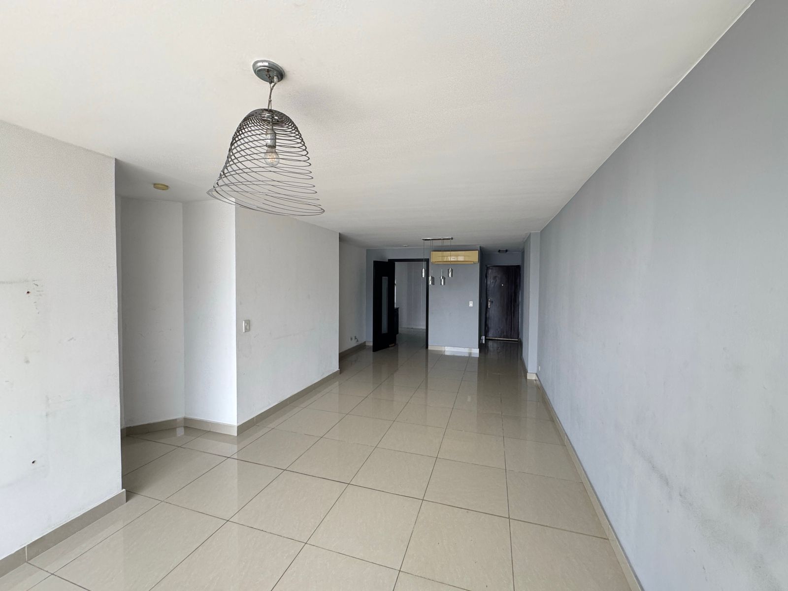 PH H2O – Avenida Balboa, Frente al Mar